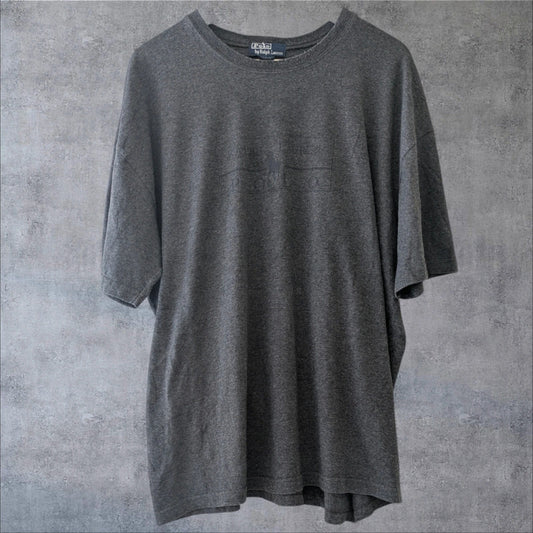 Camiseta Ralph Lauren Y2K de estilo clásico, ideal para outfits casuales o elegantes